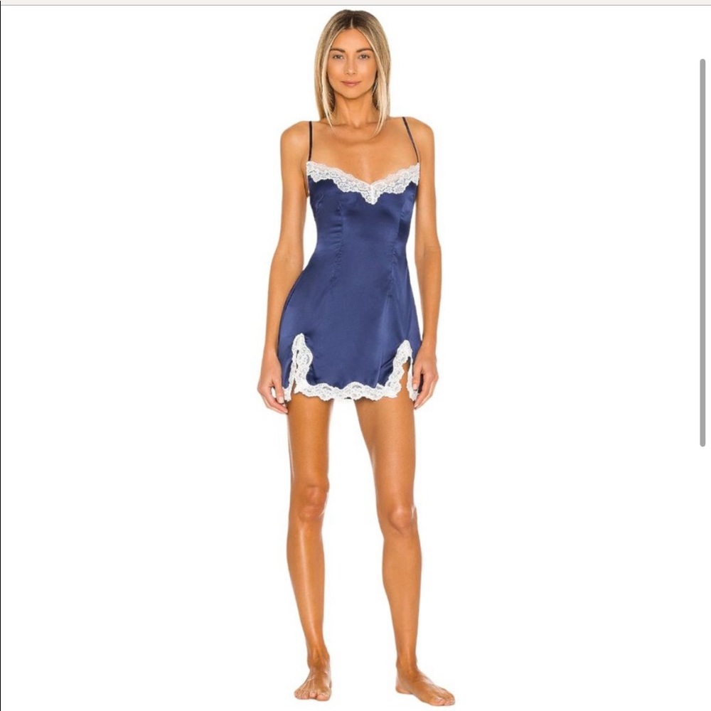 Lovers + Friends Revolve Cassandra Lace Trim Satin Slip Dress Size XS NWT Navy